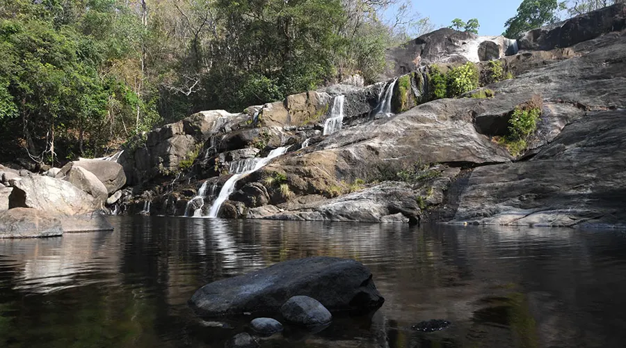 Kombaikani Waterfalls